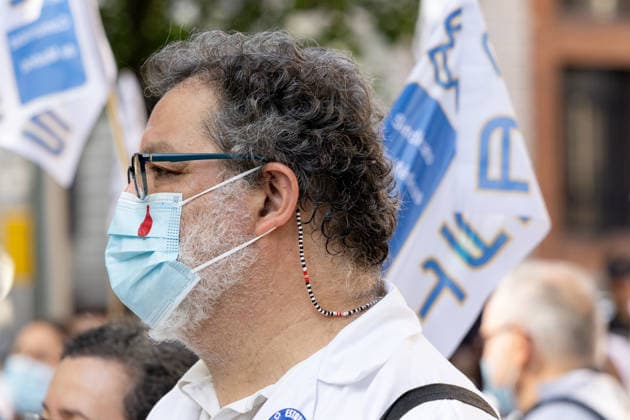 Concentration in front of the Ministry of Health in the fourth week of strike against the reform of the Health Framework Statute during the official concentration called by the state medical organizations on May 20, 2026, in Madrid Spain The healthcare professionals mobilize in front of the headquarters of the Ministry of Health in a coordinated day of protest which replicates the protest actions in the rest of the autonomous communities The meeting serves to stage the rejection of the group to the proposed reform of the Framework Statute of the administration and to demand improvements in working conditions, stability of the personnel and the protection of the public healthcare system 20 MAY 2026 Madrid Spain Madrid Spain Spain Spain Spai  Copyright: xEduardoxParrax 7536067