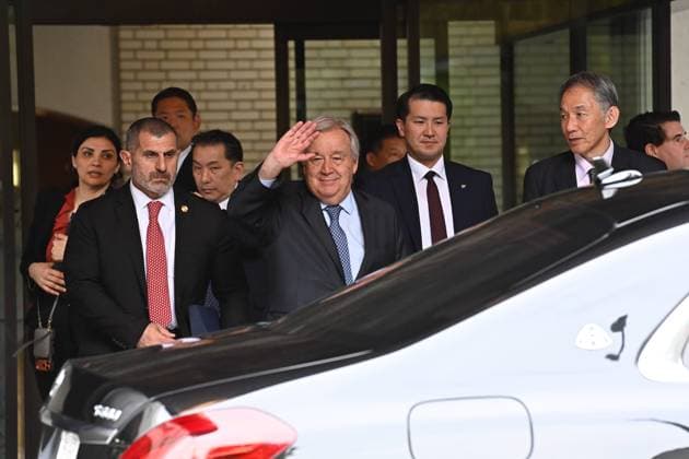 UN Secretary-General Antonio Guterres press conference in Tokyo TOKYO, JAPAN - MAY 20: United Nations Secretary-General Antonio Guterres (C) waves to members of the media before entering his car after a press conference at the Japan National Press Club in Tokyo, Japan, on May 20, 2026. Guterres visited Japan as Tokyo hosted, for the first time in Asia, a meeting of the United Nations System Chief Executives Board for Coordination, and as Japan marks 70 years since joining the United Nations. David Mareuil Anadolu Tokyo Japan. Editorial use only. Please get in touch for any other usage.  Copyright: x2026xAnadoluxDavidxMareuilx