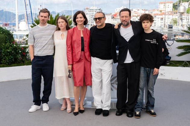 Cannes Minotaur Photocall LZ Yuriy Zavalnyouk, Varvara Shmykova, Iris Lebedeva, Andrey Zvyagintsev, Dmitriy Mazurov and Boris Kudrin attending the photocall of Minotaure during the 79th Cannes International Film Festival in Cannes, France on May 20, 2026, the film selected in the Official Competition. Photo by Laurent Zabulon ABACAPRESS.COM  Copyright: xZabulonxLaurentx