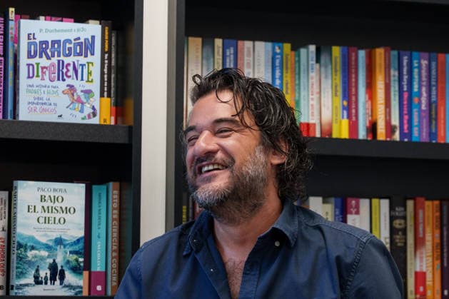 Manuel Jabois presents his new novel La víspera in Madrid The writer and journalist Manuel Jabois during the official agency pool convened by the publisher on May 20, 2026, in Madrid Spain The journalist and writer Manuel Jabois attends the media at the offices of Penguin Random House Grupo Editorial on the occasion of the launch of his literary work entitled La víspera The meeting allows the author to unravel the keys to the plot, share the details of his creative process and answer questions from the specialized press 20 MAY 2026 Madrid Madrid Spain  Copyright: xMatiasxChiofalox 7536249