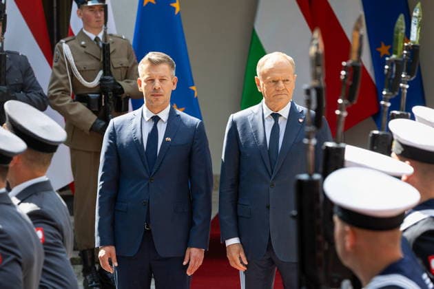 Warszawa 20.05.2026. Spotkanie premiera Donalda Tuska z premierem Wegier Peterem Magyarem --- Polish Prime Minister Donald Tusk receives Hungarian Prime Minister Peter Magyar in his office in Warsaw, Poland, 20 May 2026. Magyar arrived to Poland on the previous day in the company of several ministers of his cabinet to meet leaders in Krakow, Warsaw, and Gdansk on his two-day trip, which is his first official journey abroad since his inauguration on 09 May Persons Shown : Donald Tusk Peter Magyar Fot. Igor Jakubowski Arena Akcji NEWSPIX.PL --- newspix.pl 