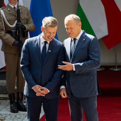 Warszawa 20.05.2026. Spotkanie premiera Donalda Tuska z premierem Wegier Peterem Magyarem --- Polish Prime Minister Donald Tusk receives Hungarian Prime Minister Peter Magyar in his office in Warsaw, Poland, 20 May 2026. Magyar arrived to Poland on the previous day in the company of several ministers of his cabinet to meet leaders in Krakow, Warsaw, and Gdansk on his two-day trip, which is his first official journey abroad since his inauguration on 09 May Persons Shown : Donald Tusk Peter Magyar Fot. Igor Jakubowski Arena Akcji NEWSPIX.PL --- newspix.pl 