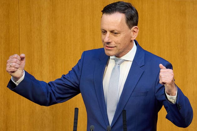 - Wien 20.05.2026 - Österreichisches Parlament Nationalrat - Heute fand im Parlament die 77. Nationalratssitzung statt. PHOTO: der neue ÖVP-Klubobmann, Ernst Gödl am Rednerpult, Vienna (AUSTRIA) - Austrian Parliament National Council session . Nationalratssitzung *** Vienna 20 05 2026 Austrian Parliament National Council The 77th session of the National Council took place in Parliament today PHOTO the new ÖVP party chairman, Ernst Gödl at the lectern, Vienna AUSTRIA Austrian Parliament National Council session National Council session 