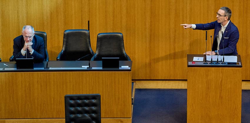 - Wien 20.05.2026 - Österreichisches Parlament Nationalrat - Heute fand im Parlament die 77. Nationalratssitzung statt. PHOTO: Innenminister Gerhard Karner (ÖVP) auf der Regierungsbank, rechts FPÖ-Chef Herbert Kickl am Rednerpult. Vienna (AUSTRIA) - Austrian Parliament National Council session . Nationalratssitzung *** Vienna 20 05 2026 Austrian Parliament National Council The 77th session of the National Council took place in Parliament today PHOTO Interior Minister Gerhard Karner ÖVP on the government bench, FPÖ leader Herbert Kickl on the right at the lectern Vienna AUSTRIA Austrian Parliament National Council session National Council session 