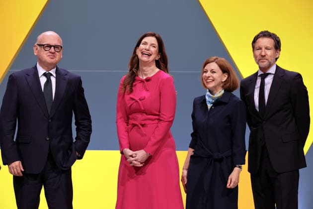 20.05.2026, DEU, Wiesbaden Hauptversammlung Commerzbank AG im Congresszentrum in Wiesbaden Bettina Orlopp, Vorsitzende des Vorstandes der Commerzbank AG v.l. Bernhard Spalt, Mitglied des Vorstandes, Sabine Minarsky, Mitglied des Vorstandes, Thomas Schaufler, Mitglied des Vorstandes, *** 20 05 2026, DEU, Wiesbaden Annual General Meeting Commerzbank AG at the Congress Center in Wiesbaden Bettina Orlopp, Chairwoman of the Board of Managing Directors of Commerzbank AG f l Bernhard Spalt, Member of the Board of Managing Directors, Sabine Minarsky, Member of the Board of Managing Directors, Thomas Schaufler, Member of the Board of Managing Directors,