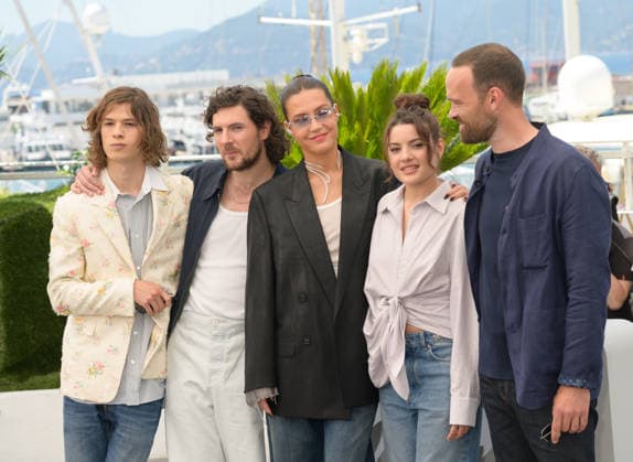 Orange-Flavoured Wedding Photocall at 79th Festival de Cannes - Cannes, France CANNES, FRANCE. May 20, 2026: Paul Kircher, Vincent Lacoste, Adele Exarchopoulos, Malou Khebizi & Alban Lenoir at the photocall for Orange-Flavoured Wedding at the 79th Festival de Cannes. Picture: Paul Smith Featureflash Cannes France  Copyright: xPaulxSmithx xFeatureflashx