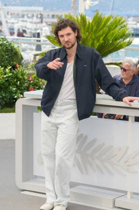 Orange-Flavoured Wedding Photocall at 79th Festival de Cannes - Cannes, France CANNES, FRANCE. May 20, 2026: Vincent Lacoste at the photocall for Orange-Flavoured Wedding at the 79th Festival de Cannes. Picture: Paul Smith Featureflash Cannes France  Copyright: xPaulxSmithx xFeatureflashx