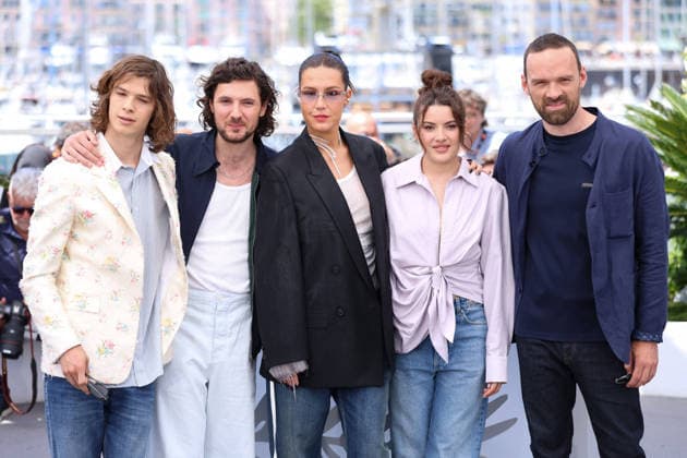 Cannes - Mariage Au Gout D Orange Photocall Paul Kircher, Vincent Lacoste, Adèle Exarchopoulos, Malou Khebizi and Alban Lenoir posing during the Mariage Au Gout D Orange (Orange-Flavoured Wedding) photocall at the 79th annual Cannes Film Festival at Palais des Festivals on May 20, 2026 in Cannes, France. Photo by Jerome Domine ABACAPRESS.COM Cannes France  Copyright: xDominexJerome ABACAx
