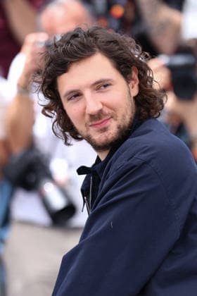 Cannes - Mariage Au Gout D Orange Photocall Vincent Lacoste posing during the Mariage Au Gout D Orange (Orange-Flavoured Wedding) photocall at the 79th annual Cannes Film Festival at Palais des Festivals on May 20, 2026 in Cannes, France. Photo by Jerome Domine ABACAPRESS.COM Cannes France  Copyright: xDominexJerome ABACAx