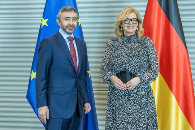 Bundestagspräsidentin Julia Klöckner empfängt den Außenminister der VAE Scheich Abdullah bin Zayed Al Nahyan am 20.05.2026 im Reichstagsgebäudes in Berlin Scheich Abdullah bin Zayed Al Nahyan ( Außenminister Vereinigte Arabische Emirate VAE ), links - Julia Klöckner ( Bundestagspräsidentin ), rechts *** President of the Bundestag Julia Klöckner receives the Foreign Minister of the UAE Sheikh Abdullah bin Zayed Al Nahyan on 20 05 2026 in the Reichstag building in Berlin Sheikh Abdullah bin Zayed Al Nahyan Foreign Minister United Arab Emirates UAE , left Julia Klöckner President of the Bundestag , right xJRx