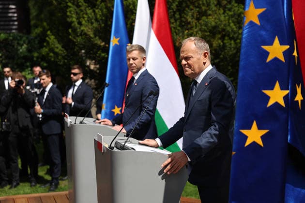 Peter Magyar - Donald Tusk meeting in Warsaw WARSAW, POLAND - MAY 20: Hungarian Prime Minister Peter Magyar (L) and Polish Prime Minister Donald Tusk (R) hold a joint press conference at the Prime Minister s Residence in Warsaw, Poland on May 20, 2026. Jakub Porzycki Anadolu Warsaw Poland. Editorial use only. Please get in touch for any other usage.  Copyright: x2026xAnadoluxJakubxPorzyckix