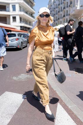 Cannes Isabella Ferrari exits Martinez MP Cannes, France- May 20: Isabella Ferrari is spotted at the Martinez Hotel during 79th Festival of Cannes, on May 20 2026 in Cannes, France. Photo by Marco Piovanotto Abacapress.com Cannes France  Copyright: xPiovanottoxMarco ABACAx