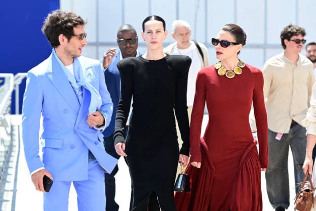 Quim Gutiérrez, Milena Smit, et Bárbara Lennie The team of the film Amarga Navidad arrives at the photocall during the 79th Cannes International Film Festival May 12 23, 2026 , on May 20, 2026 Romain Doucelin Bestimage The team of the film Amarga Navidad arrives at the photocall during the 79th Cannes International Film Festival May 12 23, 2026 , on May 20, 2026 Cannes France  Copyright: xRomainxDoucelinx xBestimagexRomainxDoucelinx xBestimagex