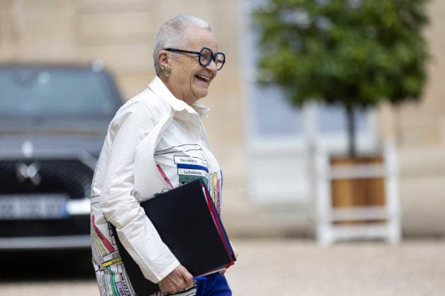 Weekly Cabinet Meeting - Paris French Minister of Spatial Planning and Decentralization Francoise Gatel leaves the Cabinet meeting at the Élysée Palace in Paris on 20 May 2026.Photo by Jeremy Paoloni ABACAPRESS.COM Paris France  Copyright: xPaolonixJeremy ABACAx