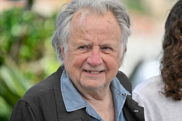 Cannes Les Survivants Du Che Photocall JR Regis Debray attending a photocall for the movie Les Survivants Du Che during the 79th Cannes Film Festival in Cannes, France on May 20, 2026. Photo by Julien Reynaud APS-Medias ABACAPRESS.COM Cannes France  Copyright: xReynaudxJulien APS-Medias ABACAx