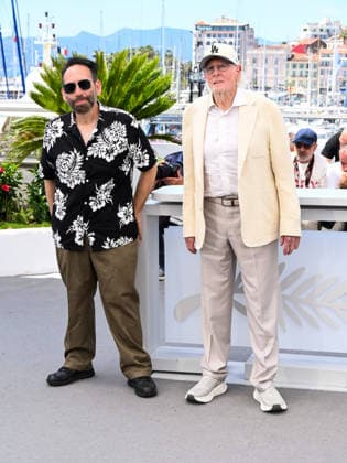 IPA84896061 - Cannes, 79th Cannes Film Festival 2025 - Day 9. Photocall of the film Dernsie: The Amazing Life Of Bruce Dern. Pictured are Bruce Dern, Mike Mendez  Copyright: xAlbertoxTerenghix xPoolxPhotoxEventsx07x 84896061