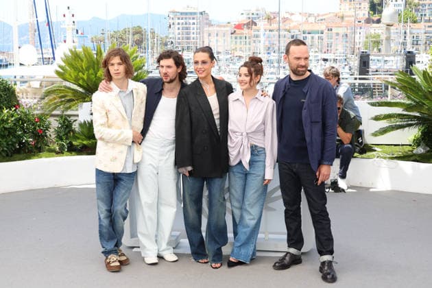 Mariage Au GoÃ»t D Orange (Orange-Flavoured Wedding) photocall during the 79th Cannes Film Festival Paul Kircher, Vincent Lacoste, Adele Exarchopoulos, Malou Khebizi and Alban Lenoir - Mariage Au GoÃ»t D Orange (Orange-Flavoured Wedding) photocall during the 79th Cannes Film Festival in Cannes, France on May 20, 2026  Copyright: x Chassery+Courdjix