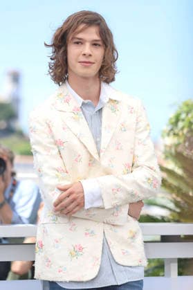 Paul Kircher beim Photocall zum Kinofilm Mariage au goÃ»t d orange Orange Flavoured Wedding auf dem Festival de Cannes 2026 79. Internationale Filmfestspiele von Cannes am Palais des Festivals. Cannes, 20.05.2026 *** Paul Kircher at the photocall for the feature film Mariage au goût d orange Orange Flavored Wedding at the Festival de Cannes 2026 79 Cannes International Film Festival at the Palais des Festivals Cannes, 20 05 2026 Foto:xD.xBedrosianx xFuturexImagex orange_6509
