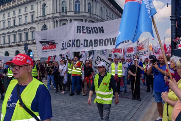 Protest against the green deal. The Solidarity trade union and the Law and Justice party organized demonstration of thousands against ETS2. Warsaw Poland Copyright: xMikolajxJaneczekx