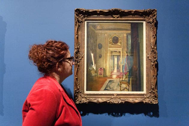 Winston Churchill: The Painter Exhibition Photocall at The Wallace Collection, London, UK - 20 May, 2026 A staff member poses with The State Room at Blenheim , about 1928 by Winston Churchill as part of an Exhibition titled Winston Churchill: The Painter at The Wallace Collection in London, England, UK on Wednesday 20 May, 2026 which runs from 23 May - 29 November 2026., Credit:Justin Ng Avalon UK, England, London, The Wallace Collection  Copyright: xJustinxNgx xAvalonx 1101409810