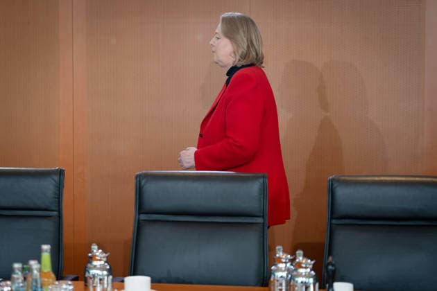 Kabinettsitzung, Bundesregierung, Auftakt Auftakt, Kabinettsitzung, Bundesregierung, Bärbel Bas, Bundesministerin, Arbeit, Soziales Berlin Berlin GER *** Cabinet meeting, Federal Government, Kick-off Kick-off, Cabinet meeting, Federal Government, Bärbel Bas, Federal Minister, Labor, Social Affairs Berlin Berlin GER