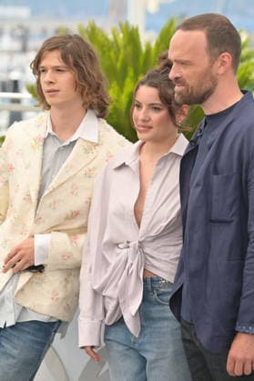 Orange-Flavoured Wedding Photocall at 79th Festival de Cannes - Cannes, France CANNES, FRANCE. May 20, 2026: Paul Kircher, Malou Khebizi & Alban Lenoir at the photocall for Orange-Flavoured Wedding at the 79th Festival de Cannes. CAP GOL GOL Cannes Provence-Alpes-Côte d Azur France Copyright: xRickxGold CapitalxPicturesx