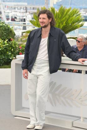 Orange-Flavoured Wedding Photocall at 79th Festival de Cannes - Cannes, France CANNES, FRANCE. May 20, 2026: Vincent Lacoste at the photocall for Orange-Flavoured Wedding at the 79th Festival de Cannes. CAP GOL GOL Cannes Provence-Alpes-Côte d Azur France Copyright: xRickxGold CapitalxPicturesx