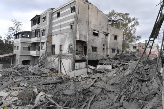 The Israeli army targeted a health center in southern Lebanon TYRE, LEBANON - MAY 20: A general view of the heavy destruction following an Israeli airstrike on a health center belonging to the Islamic Health Authority (Hayaa) in the Al-Mashouk area near the southern city of Tyre, Lebanon, on May 20, 2026. Hossam Basil Shabat Anadolu Tyre Lebanon. Editorial use only. Please get in touch for any other usage.  Copyright: x2026xAnadoluxHossamxBasilxShabatx