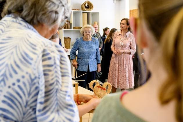 Noordwolde, The Netherlands, 2026-05-20 13:27:31 NOORDWOLDE, 20-05-2026, Princess Beatrix of the Basketry Museum visits the National Basketry Museum in Noordwolde. The museum is celebrating its 25th anniversary with a special Top 25 exhibition featuring remarkable woven works and contemporary applications of basketry. PHOTO: NLBeeld Patrick van Emst Credit: NL Beeld Patrick van Emst  Copyright: xx x
