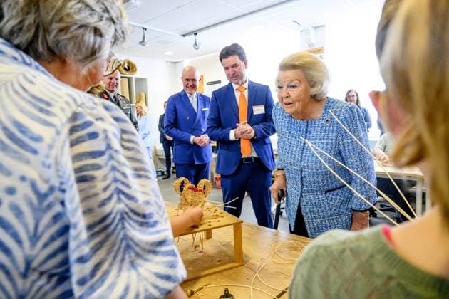 Noordwolde, The Netherlands, 2026-05-20 13:28:29 NOORDWOLDE, 20-05-2026, Princess Beatrix of the Basketry Museum visits the National Basketry Museum in Noordwolde. The museum is celebrating its 25th anniversary with a special Top 25 exhibition featuring remarkable woven works and contemporary applications of basketry. PHOTO: NLBeeld Patrick van Emst Credit: NL Beeld Patrick van Emst  Copyright: xx x