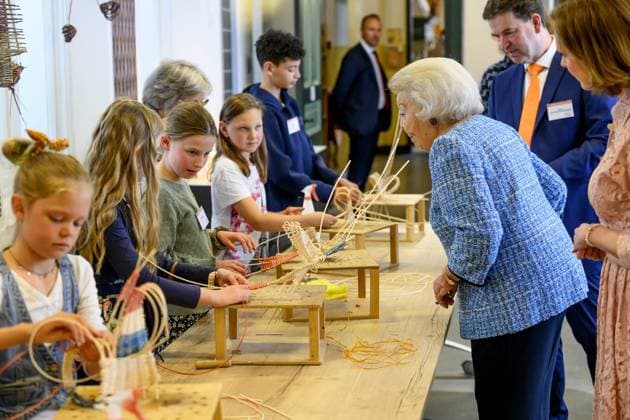 Noordwolde, The Netherlands, 2026-05-20 13:28:34 NOORDWOLDE, 20-05-2026, Princess Beatrix of the Basketry Museum visits the National Basketry Museum in Noordwolde. The museum is celebrating its 25th anniversary with a special Top 25 exhibition featuring remarkable woven works and contemporary applications of basketry. PHOTO: NLBeeld Patrick van Emst Credit: NL Beeld Patrick van Emst  Copyright: xx x
