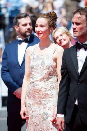 Sandrine Blancke Montée des marches du film Notre Salut lors du 79ème Festival International du Film de Cannes, le 20 mai 2026 Olivier Borde Bestimage Red carpet for Notre Salut at the 79th Cannes International Film Festival on May 20, 2026 Cannes France  Copyright: xOLIVIERxBORDEx xBESTIMAGExOLIVIERxBORDEx xBESTIMAGEx
