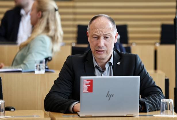 Plenum Thueringer Landtag 20.05.2026, Erfurt, Thueringer Landtag, 43.Plenarsitzung, im Bild: Ringo Muehlmann (AfD) *** Plenary session Thuringian state parliament 20 05 2026, Erfurt, Thuringian state parliament, 43 plenary session, in the picture Ringo Muehlmann AfD