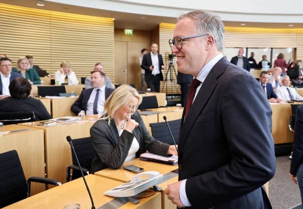 Plenum Thueringer Landtag 20.05.2026, Erfurt, Thueringer Landtag, 43.Plenarsitzung, im Bild: Ministerpraesident Mario Voigt (CDU) *** Plenary session Thuringian state parliament 20 05 2026, Erfurt, Thuringian state parliament, 43 plenary session, in the picture State Premier Mario Voigt CDU