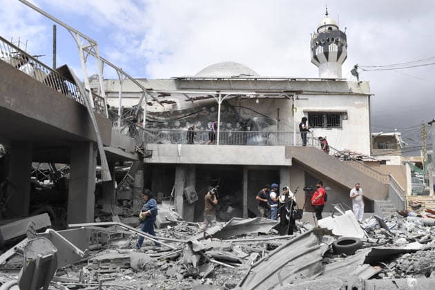 The Israeli army targeted a health center in southern Lebanon TYRE, LEBANON - MAY 20: A general view of the heavy destruction following an Israeli airstrike on a health center belonging to the Islamic Health Authority (Hayaa) in the Al-Mashouk area near the southern city of Tyre, Lebanon, on May 20, 2026. Houssam Shbaro Anadolu Tyre Lebanon. Editorial use only. Please get in touch for any other usage.  Copyright: x2026xAnadoluxHoussamxShbarox