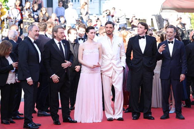 Cannes - La Bataille De Gaulle: L Age De Fer De Gaulle: Tilting Iron Red Carpet Benoit Magimel, Anamaria Vartolomei, Niels Schneider, Florian Lesieur and Mathieu Kassovitz at the La Bataille De Gaulle: L Age De Fer (De Gaulle: Tilting Iron) screening on the red carpet during the 79th annual Cannes Film Festival at Palais des Festivals on May 20, 2026 in Cannes, France. Photo by Jerome Domine ABACAPRESS.COM Cannes France  Copyright: xDominexJerome ABACAx