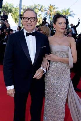 Kevin Spacey, Via Lemann Montée des marches du film La bataille de Gaulle Lâge de fer lors du 79ème Festival International du Film de Cannes, le 20 mai 2026 Olivier Borde Bestimage Red carpet for La bataille de Gaulle Lâge de fer at the 79th Cannes International Film Festival on May 20, 2026 Cannes France  Copyright: xOLIVIERxBORDEx xBESTIMAGExOLIVIERxBORDEx xBESTIMAGEx