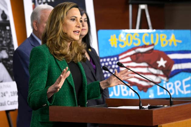 Congresswoman María Elvira Salazar speaks during a press conference at the U.S. Capitol in Washington, USA, 20 May 2026. Republican lawmakers stated that the indictment U.S. authorities plan to file today against former Cuban President Raúl Castro will be a way to bring justice to all Cubans. Republican lawmakers see justice in a possible indictment of Raul Castro !ACHTUNG: NUR REDAKTIONELLE NUTZUNG!  Copyright: xLeninxNollyx USA1016 20260520-55020347765_1