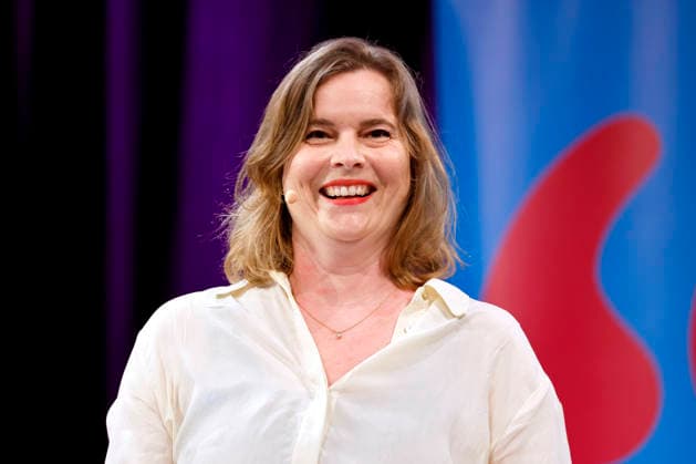 Autorin Katja Berlin in der Veranstaltung Torten der Wahrheit Katja Berlin weiß, wann eine Idee für gut befunden wird! im Rahmen der Lit.Cologne 2026 im WDR-Funkhaus am Wallrafplatz. Köln, 20.05.2026 NRW Deutschland *** Author Katja Berlin at the event Torten der Wahrheit Katja Berlin knows when an idea is considered good as part of Lit Cologne 2026 at the WDR Funkhaus am Wallrafplatz Cologne, 20 05 2026 NRW Germany Copyright: xChristophxHardtx