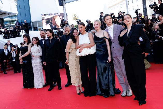Guest, Alban Lenoir, Vincent Lacoste, Christophe Honoré, Noée Abita, Adèle Exarchopoulos, Nadia Tereszkiewicz, Paul Kircher, Victoire Du Bois Montée des marches du film La bataille de Gaulle Lâge de fer lors du 79ème Festival International du Film de Cannes, le 20 mai 2026 Jacovides Moreau Bestimage Red carpet for La bataille de Gaulle Lâge de fer at the 79th Cannes International Film Festival on May 20, 2026 Cannes France  Copyright: xJACOVIDES-MOREAUx xBESTIMAGExJACOVIDES-MOREAUx xBESTIMAGEx