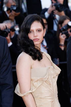 Noée Abita Montée des marches du film La bataille de Gaulle Lâge de fer lors du 79ème Festival International du Film de Cannes, le 20 mai 2026 Jacovides Moreau Bestimage Red carpet for La bataille de Gaulle Lâge de fer at the 79th Cannes International Film Festival on May 20, 2026 Cannes France  Copyright: xJACOVIDES-MOREAUx xBESTIMAGExJACOVIDES-MOREAUx xBESTIMAGEx