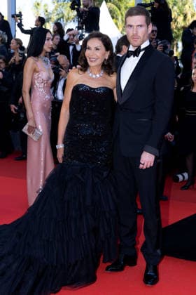 Mouna Ayoub, Alexandre Barriere Montée des marches du film La bataille de Gaulle Lâge de fer lors du 79ème Festival International du Film de Cannes, le 20 mai 2026 Olivier Borde Bestimage Red carpet for La bataille de Gaulle Lâge de fer at the 79th Cannes International Film Festival on May 20, 2026 Cannes France  Copyright: xOLIVIERxBORDEx xBESTIMAGExOLIVIERxBORDEx xBESTIMAGEx