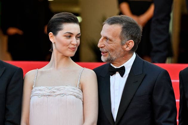 Cannes Screening La Bataille De Gaulle JR Anamaria Vartolomei, Mathieu Kassovitz attending the screening of the movie La Bataille De Gaulle L Age De Fer during the 79th Cannes Film Festival in Cannes, France on May 20, 2026. Photo by Julien Reynaud APS-Medias ABACAPRESS.COM Cannes France  Copyright: xReynaudxJulien APS-Medias ABACAx