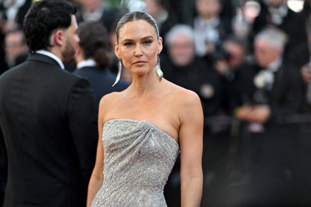 Cannes Screening La Bataille De Gaulle JR Bar Refaeli attending the screening of the movie La Bataille De Gaulle L Age De Fer during the 79th Cannes Film Festival in Cannes, France on May 20, 2026. Photo by Julien Reynaud APS-Medias ABACAPRESS.COM Cannes France  Copyright: xReynaudxJulien APS-Medias ABACAx