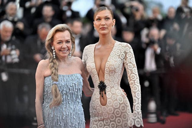 Cannes Screening La Bataille De Gaulle JR Caroline Scheufele, Bella Hadid attending the screening of the movie La Bataille De Gaulle L Age De Fer during the 79th Cannes Film Festival in Cannes, France on May 20, 2026. Photo by Julien Reynaud APS-Medias ABACAPRESS.COM Cannes France  Copyright: xReynaudxJulien APS-Medias ABACAx