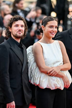 79ème Festival International du Film de Cannes Montée des marches du film La bataille De Gaulle lâge de fer 79th International Cannes Film Festival Red Carpet 456518 2026 05 20 Exarchopoulos, Adèle Lacoste, Vincent  Copyright: xEstellexCarlierx xStarfacex STAR_456518_069