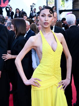 IPA84909533 - Cannes, 79th Cannes Film Festival 2025 - evening 9. red carpet LA BATAILLE DE GAULLE : L Ã‚GE DE FER. Pictured: Guest  Copyright: xTerenghi Ipa-Agency.netx xPoolxPhotoxEventsx07x 84909533
