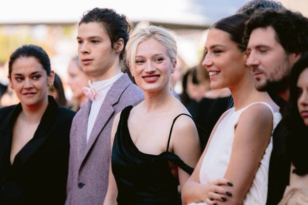 79ème Festival International du Film de Cannes Montée des marches du film La bataille De Gaulle lâge de fer 79th International Cannes Film Festival Red Carpet 456516 2026 05 20 Exarchopoulos, Adèle Tereszkiewicz, Nadia Kircher, Paul  Copyright: xTerencexBaelenx STAR_456516_060