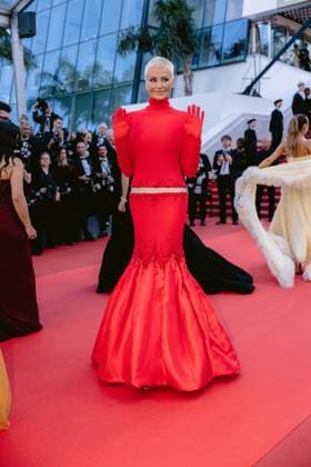 79ème Festival International du Film de Cannes Montée des marches du film La bataille De Gaulle lâge de fer 79th International Cannes Film Festival Red Carpet 456516 2026 05 20 Alpes Maritimes Cannes France Karembeu, Adriana  Copyright: xTerencexBaelenx STAR_456516_097