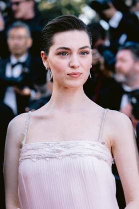 79ème Festival International du Film de Cannes Montée des marches du film La bataille De Gaulle lâge de fer 79th International Cannes Film Festival Red Carpet 456516 2026 05 20 Vartolomei, Anamaria  Copyright: xTerencexBaelenx STAR_456516_151